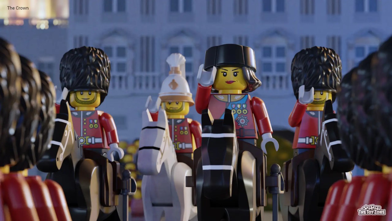 The-Crown-Lego