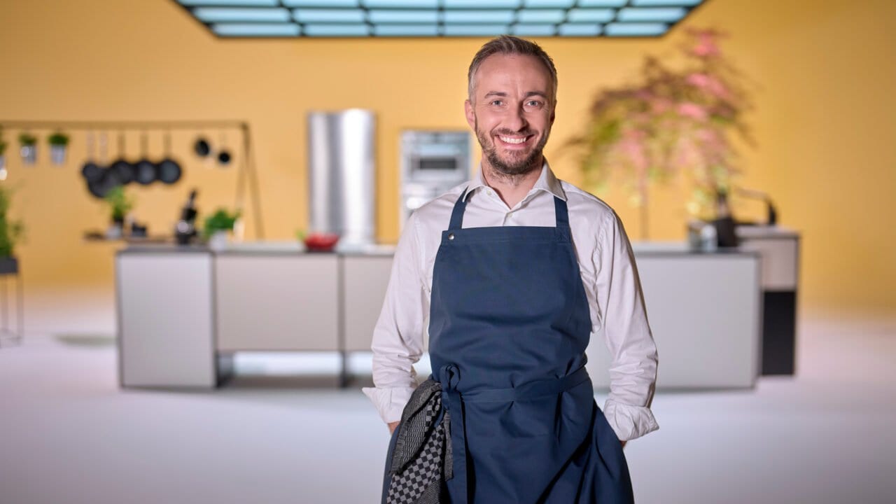 Böhmi brutzelt: Jetzt kocht Jan Böhmermann auch noch im TV