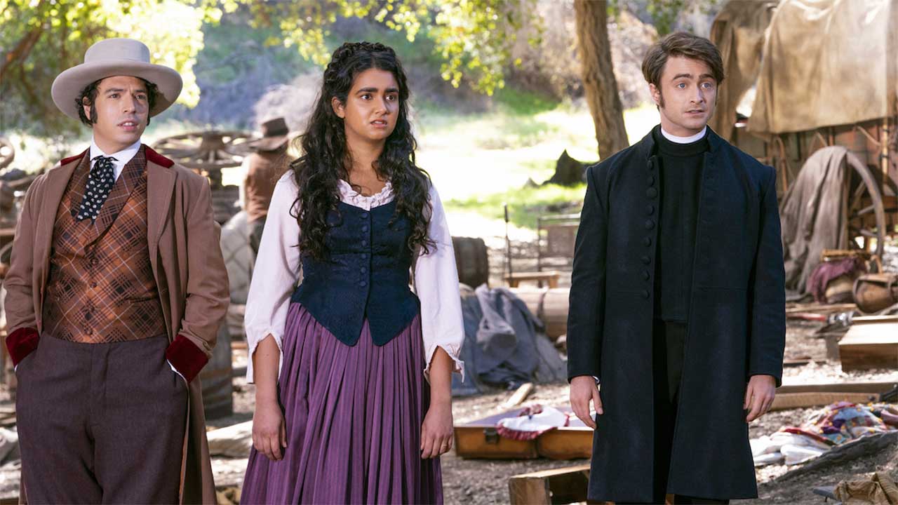 Miracle-Workers-Staffel-3-review_03