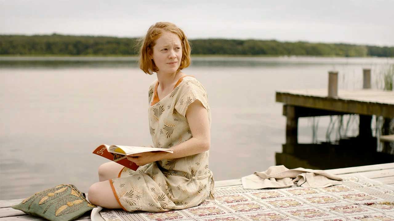 Leonie-Benesch-Babylon-Berlin_Sky