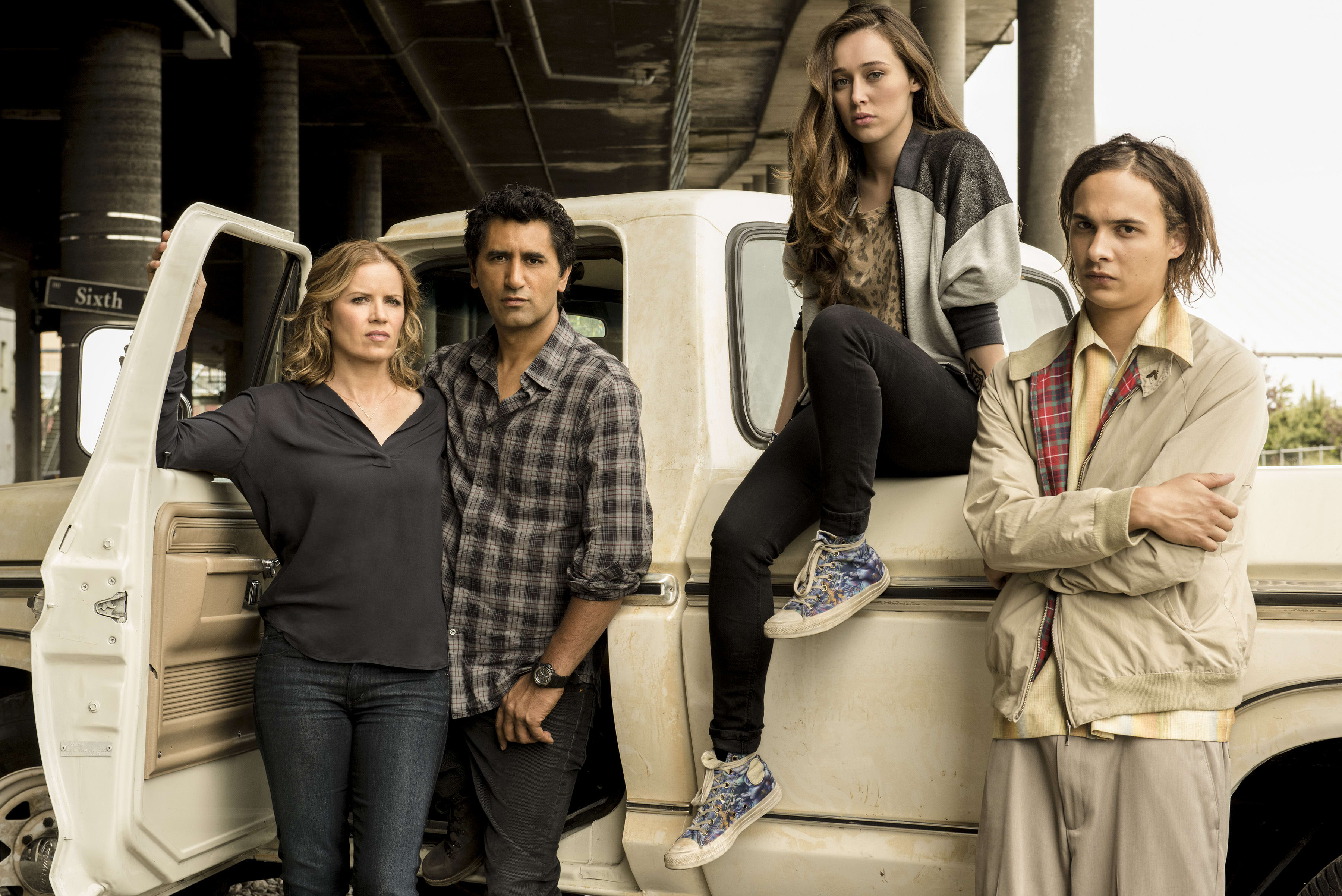 the-clark-family-fear-the-walking-dead