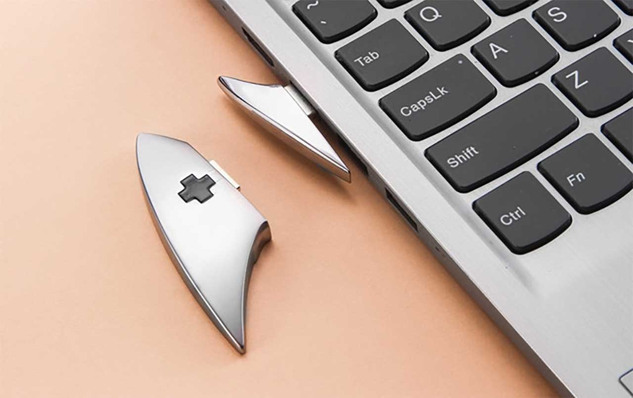 star-trek-discovery-abzeichen-usb-sticks_03