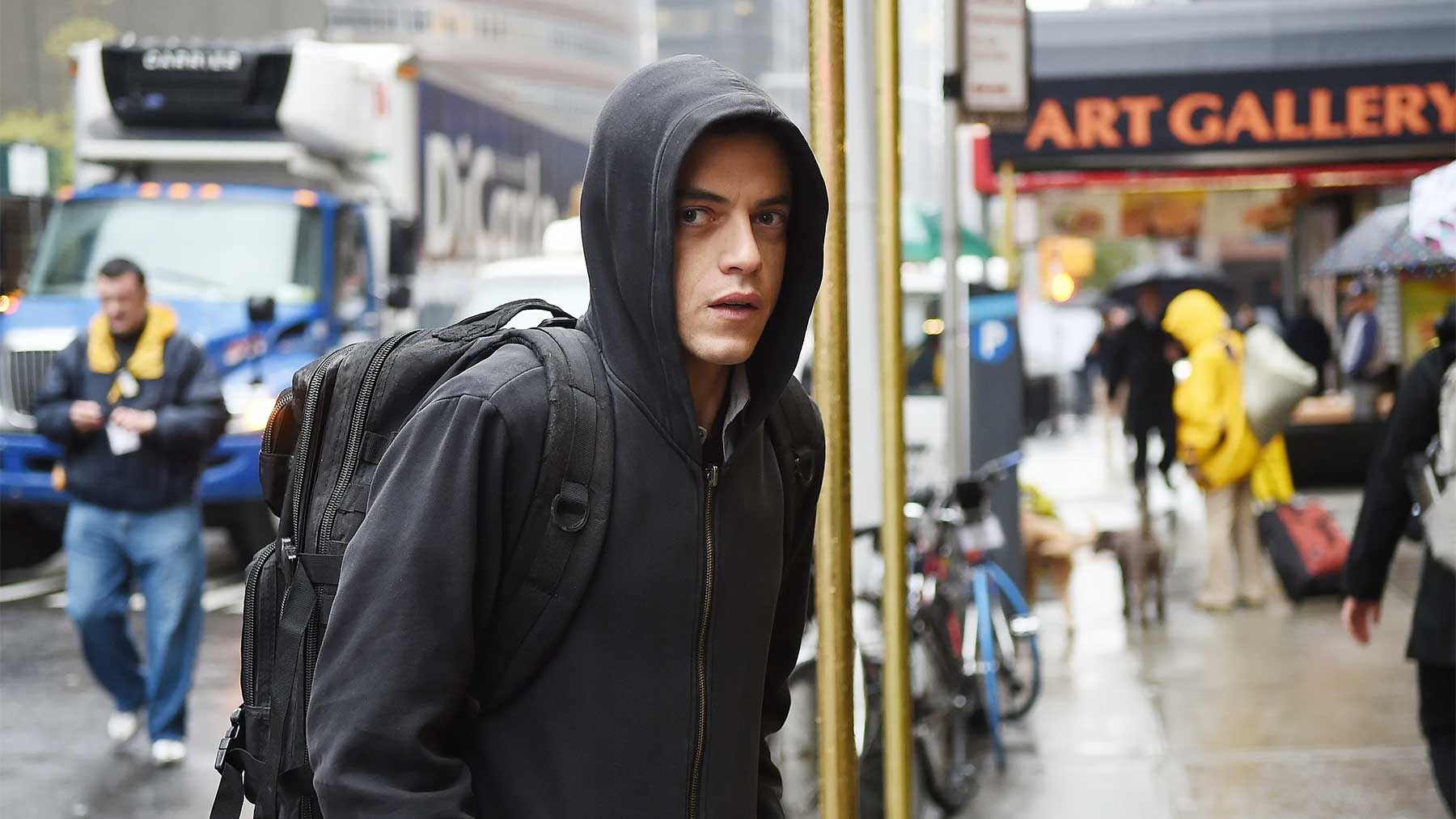 Rewatch-Review: Mr. Robot S01E01 – „eps1.0_hellofriend.mov“ (Pilot)