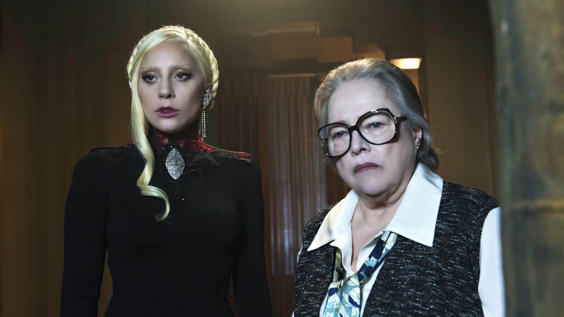 american-horror-story-lady-gaga-kathy-bates