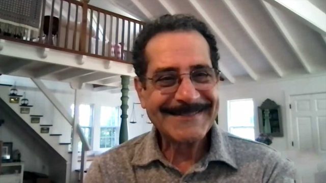 Tony-Shalhoub-interview-staffel-5-marvelous-mrs-maisel-monk-comeback