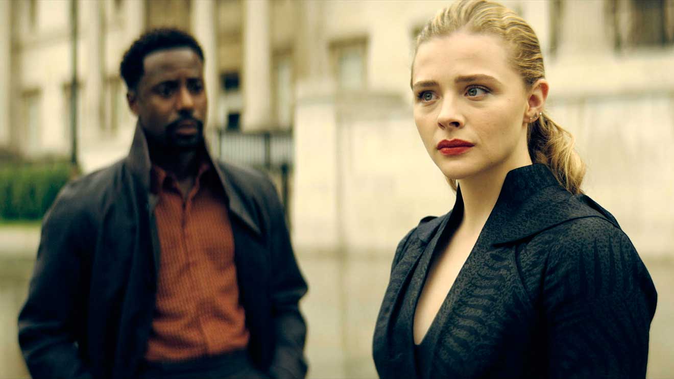 Peripherie-Staffel-1-review-amazon-prime-video-serie-02