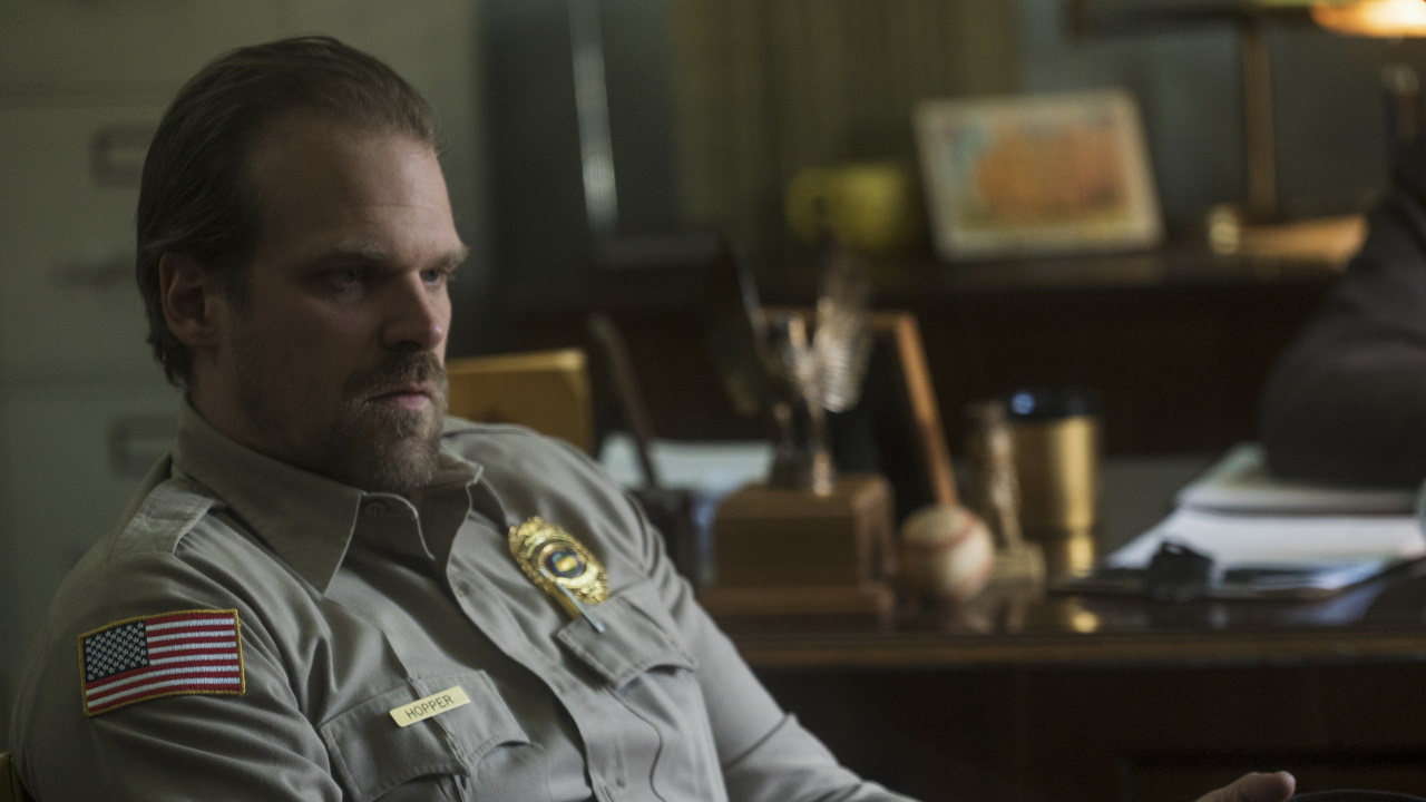 Stranger-Things-Jim-Hopper-5