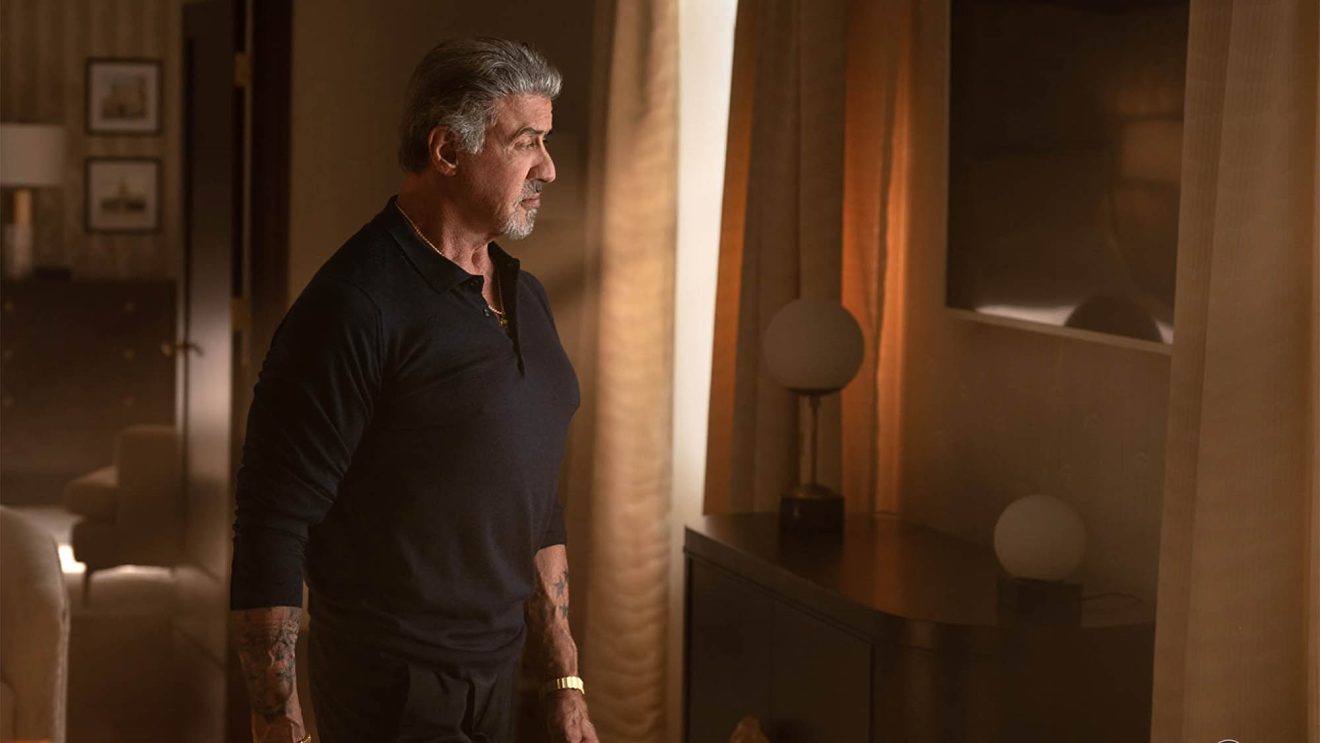 Review: „Tulsa King“ S01E01 – Go West, Old Man (Serienstart)