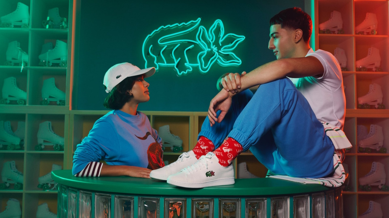 Lacoste und Netflix veröffentlichen gemeinsame Modekollektion