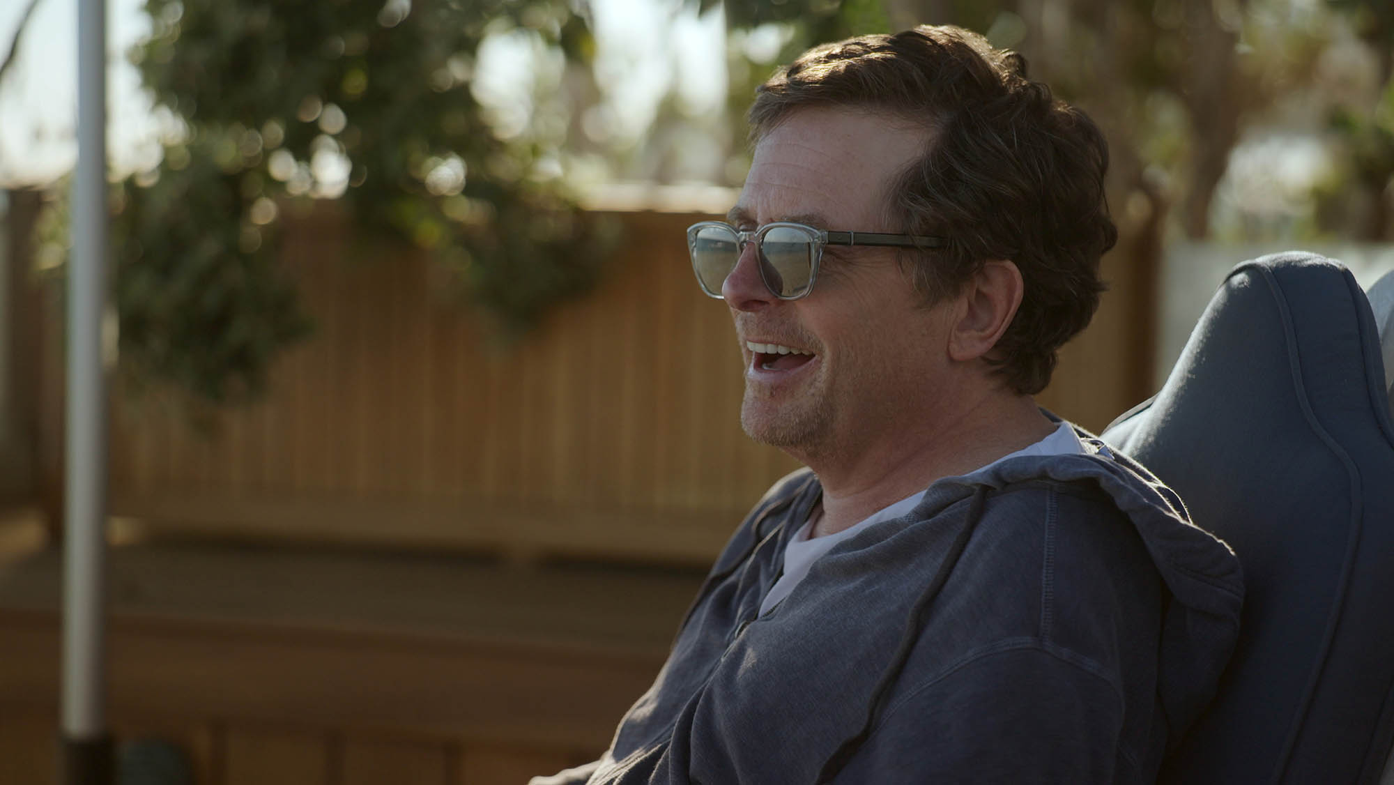 Still_Michael-J-Fox-Movie-Apple-02