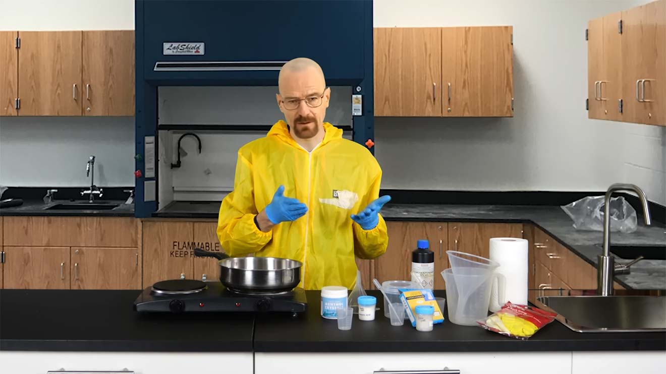 Walter White zeigt uns, wie man Blue Meth macht