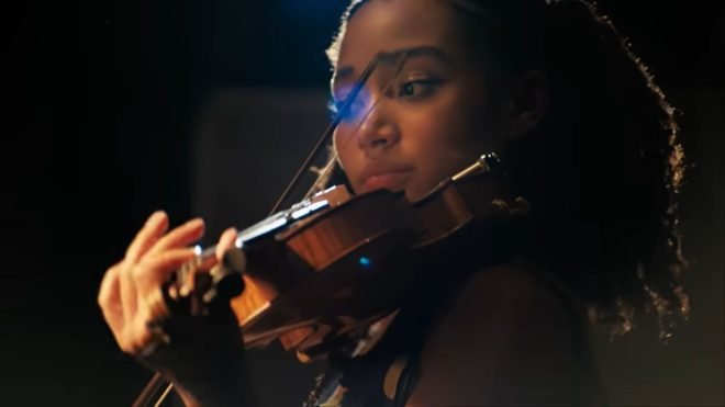 „The Acolyte“-Star spielt „Star Wars“-Titelmelodie auf der Geige