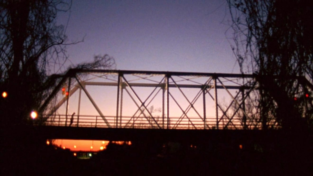 Rewatch Review: One Tree Hill S01E01 – Pilot (Brüder)