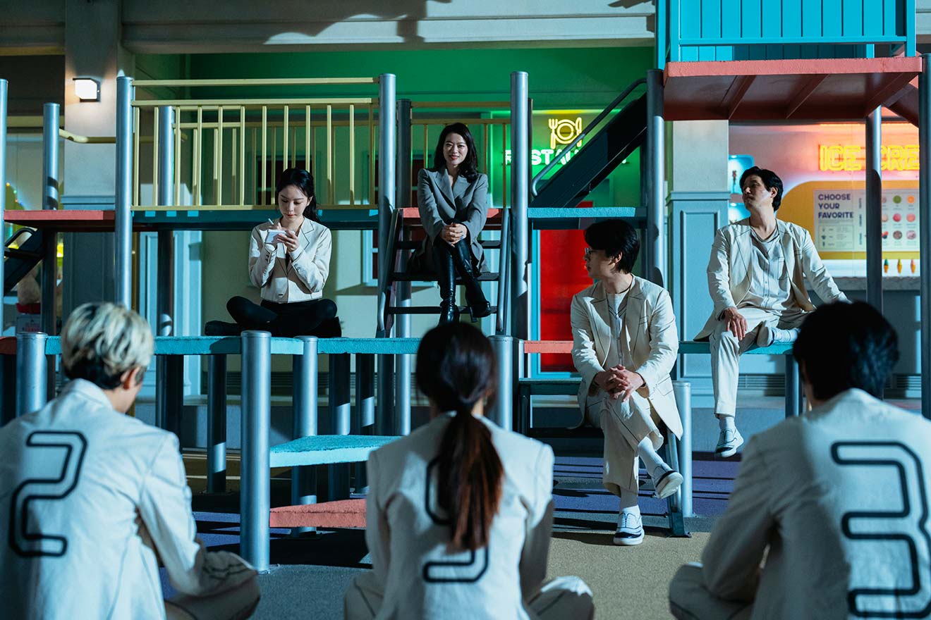 The-8-Show-Staffel-1-review_04