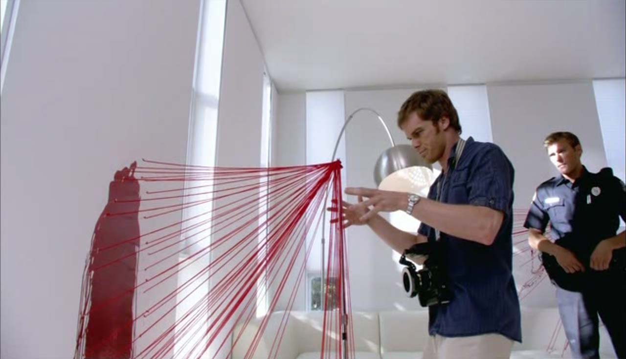 Dexter-S01E01-Pilot-Review-02