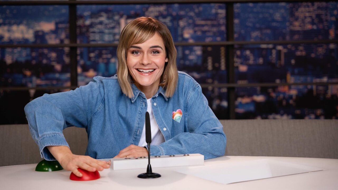 „LOL Next“: Spin-Off zu „LOL: Last One Laughing“ mit Host Hazel Brugger und zehn Internet-Comedians