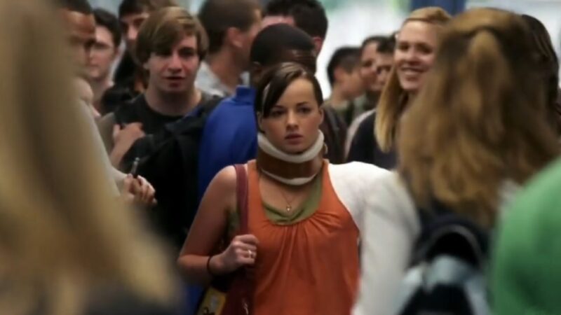 Rewatch-Review: Awkward S01E01 – Pilot