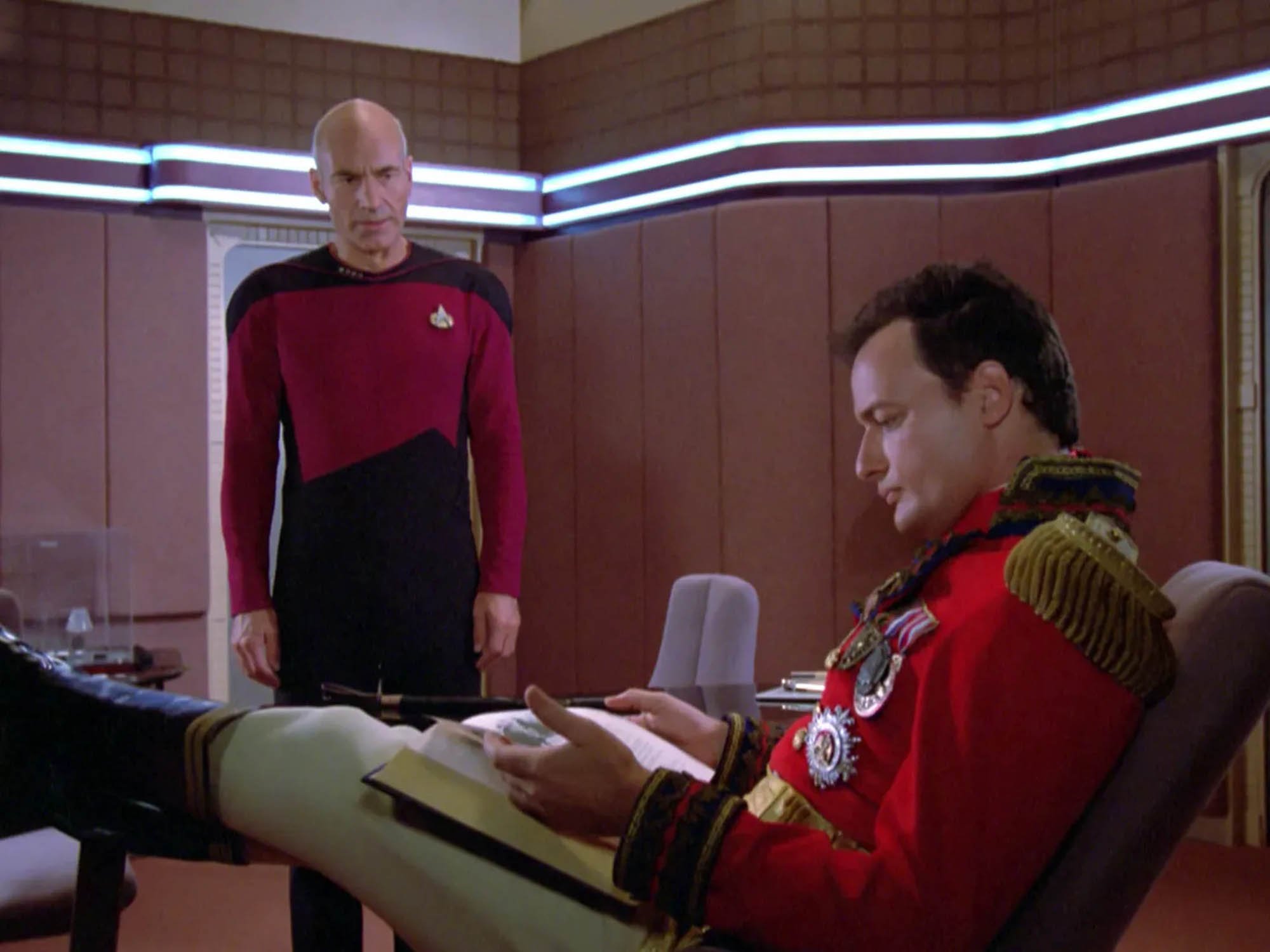 Der Prozess gegen die Menschheit – Wie Shakespeare, Recht und Star Trek zusammenfinden Star-Trek-Picard-Q-Uniform